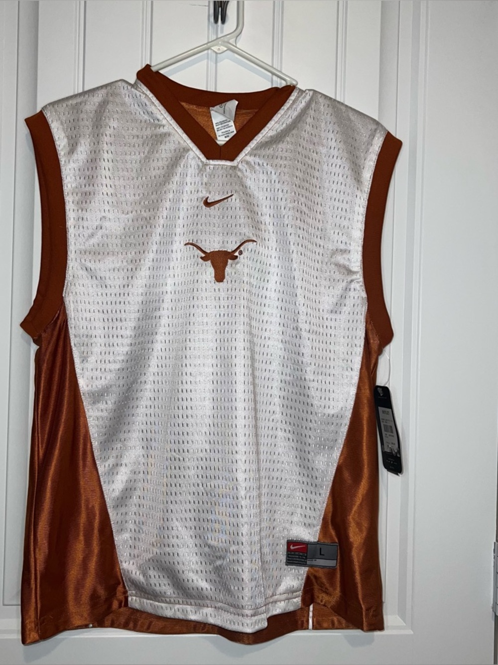 *NEW* vintage university of Texas basketball jersey